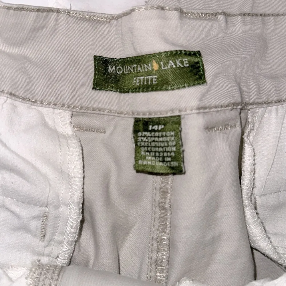 Mountain Lake tan pants size 14 petite - Image 3