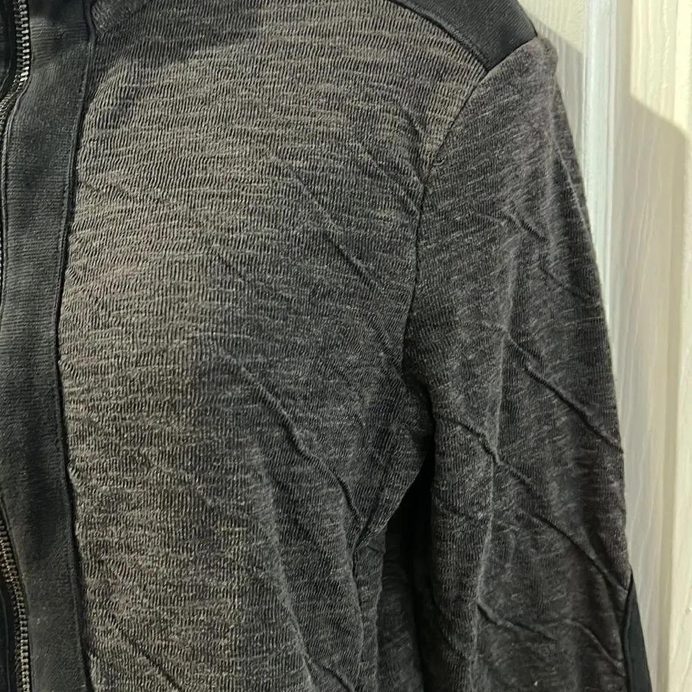 Armani exchange zip up sweatshirt size SP - Image 3