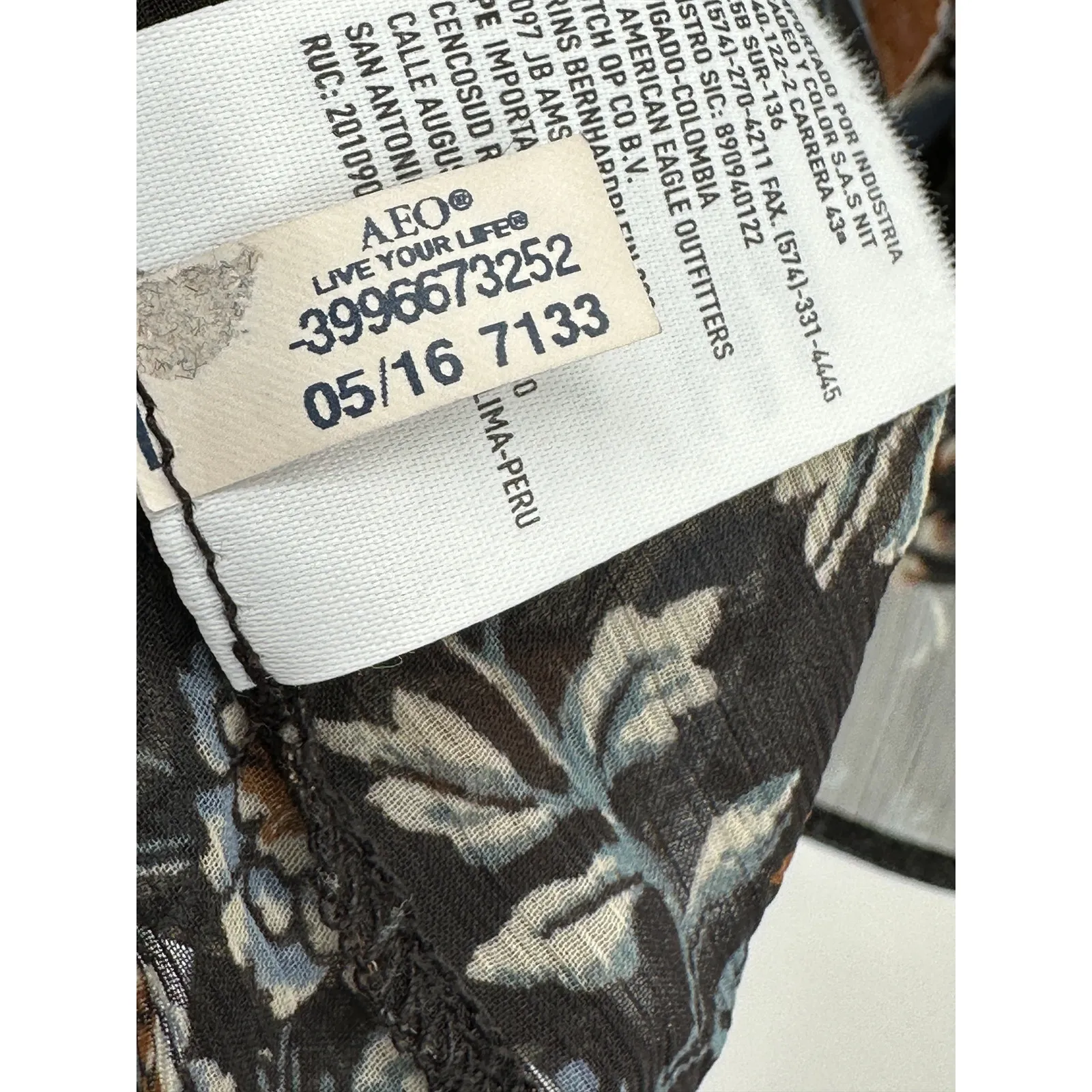 American Eagle AEO Black‎ Floral Sheer Kimono Cardigan Women's Size Medium M - Image 6