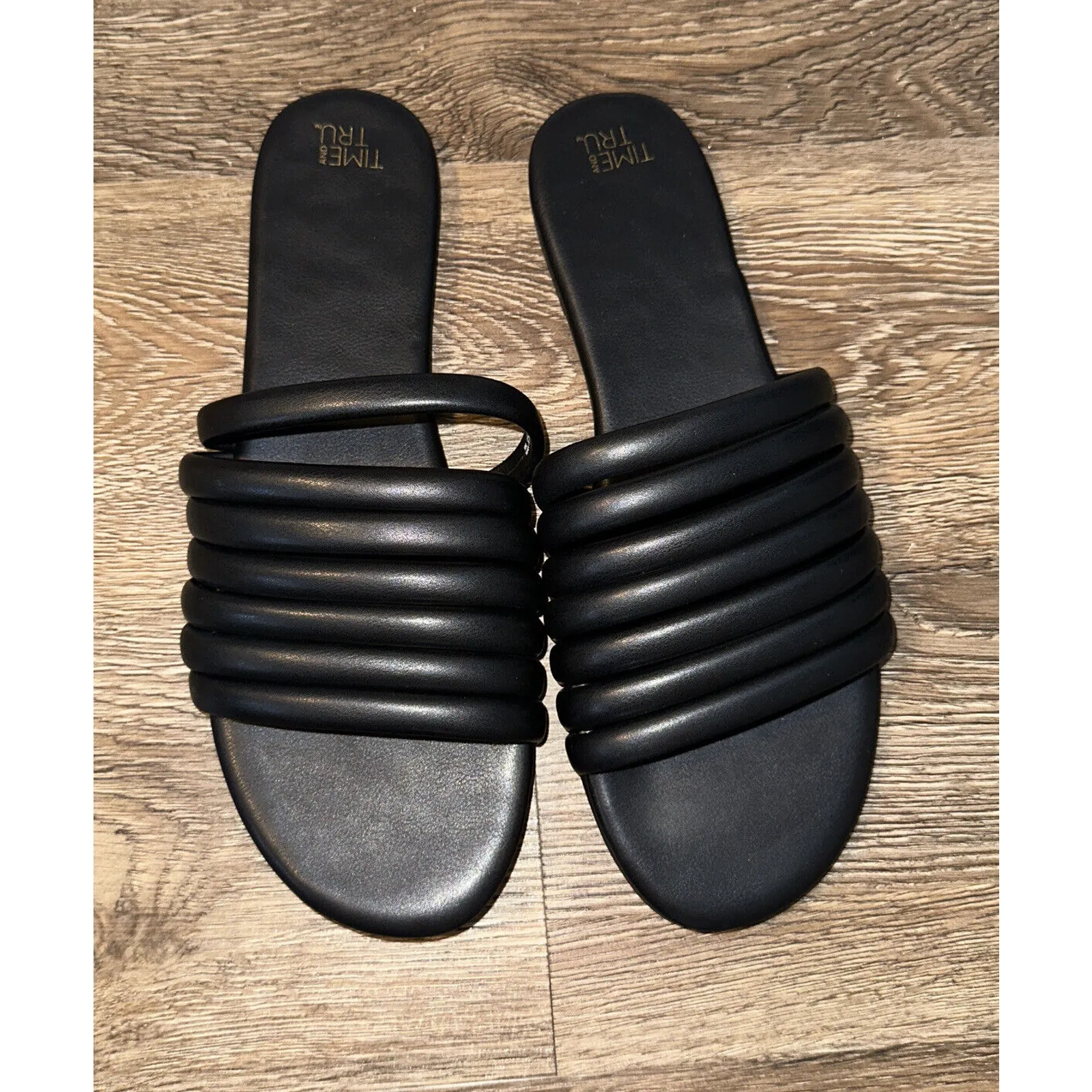 Time and Tru Sandals~3 Pairs Bow Flip - Image 8