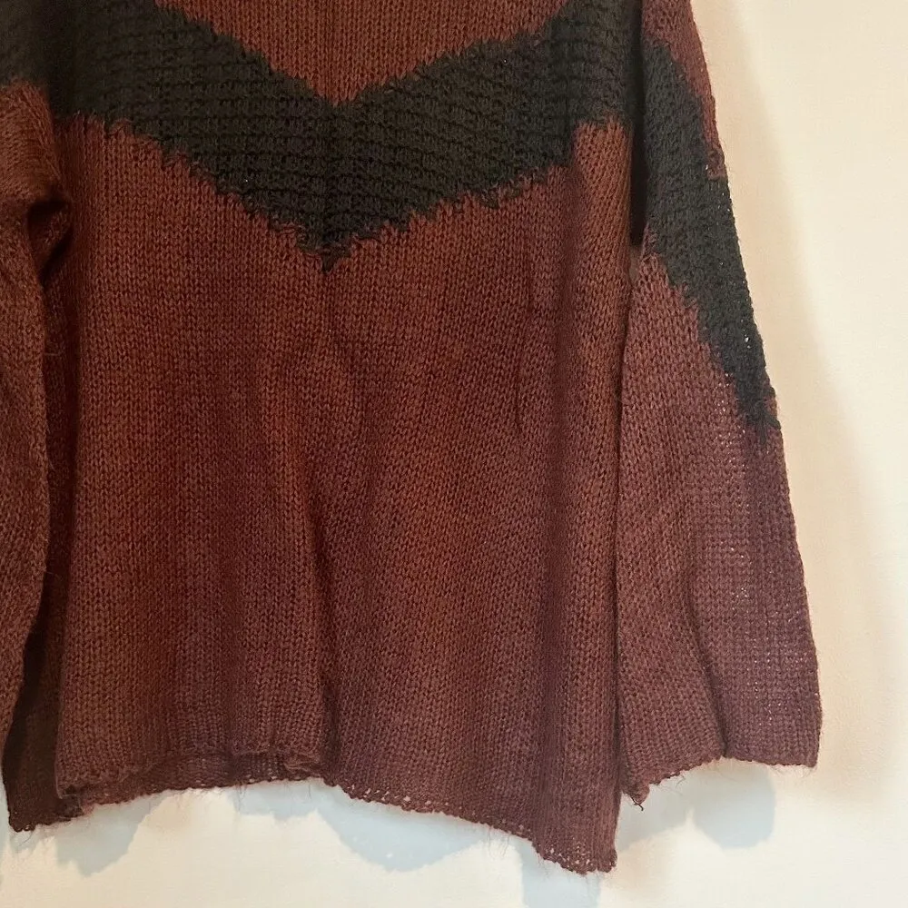 Moon River Maroon and Black Oversized Knit Sweater - Large - Image 7