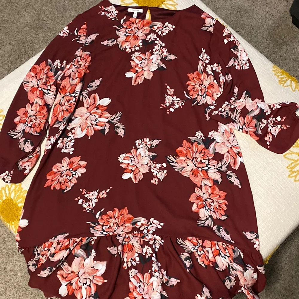 Maurice’s burgundy womens floral light tunic dress - Image 2