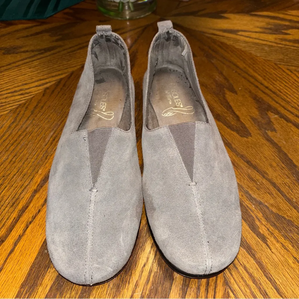 Aerosoles Gray Suede Slip-On Loafers - Image 4