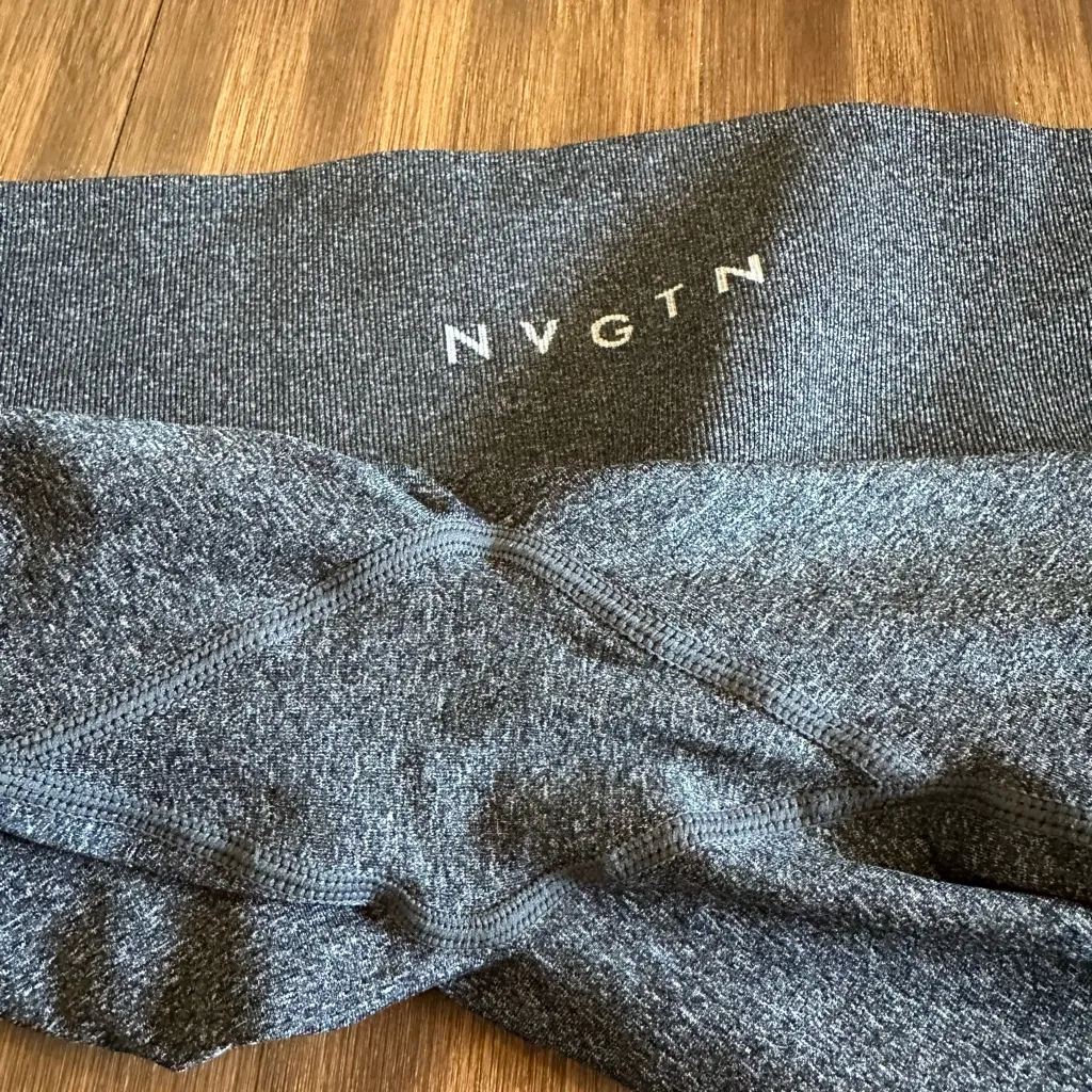 NVGTN charcoal grey seamless leggings 25” size medium like new - Image 6