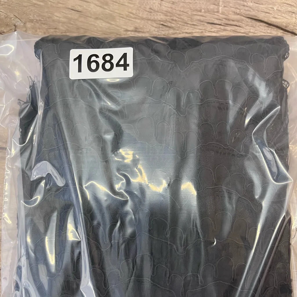 Carmen Marc Valvo - Black Floral Embroidered‎ Dress Sz 4 - Image 6