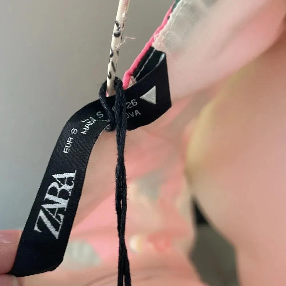 Zara Satin Effect Print Dress Small NEW w/flaw - Image 10