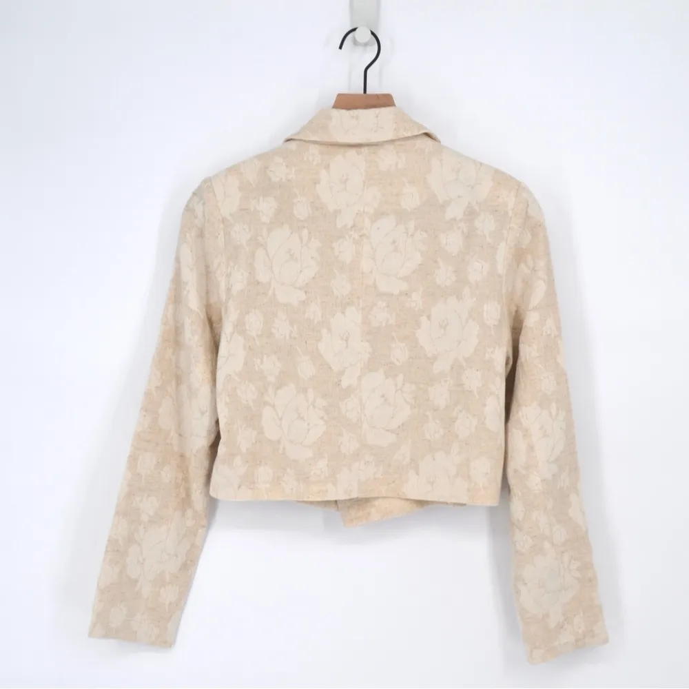 NWT Current Air Floral Cropped Blazer and Mini Skirt Matching Set Cream Size S - Image 6