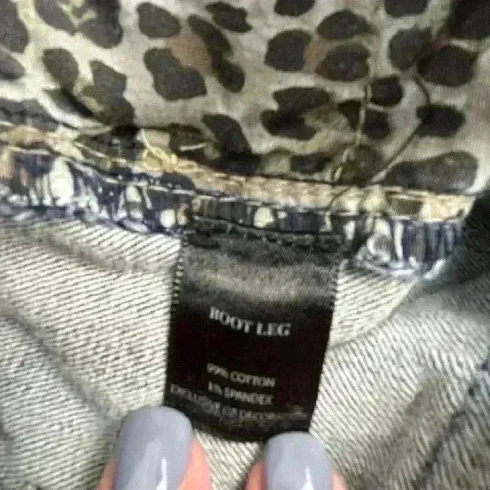 White House Black Market Women's Bootcut Jeans Size 6 Blue Stretch Denim - Image 6