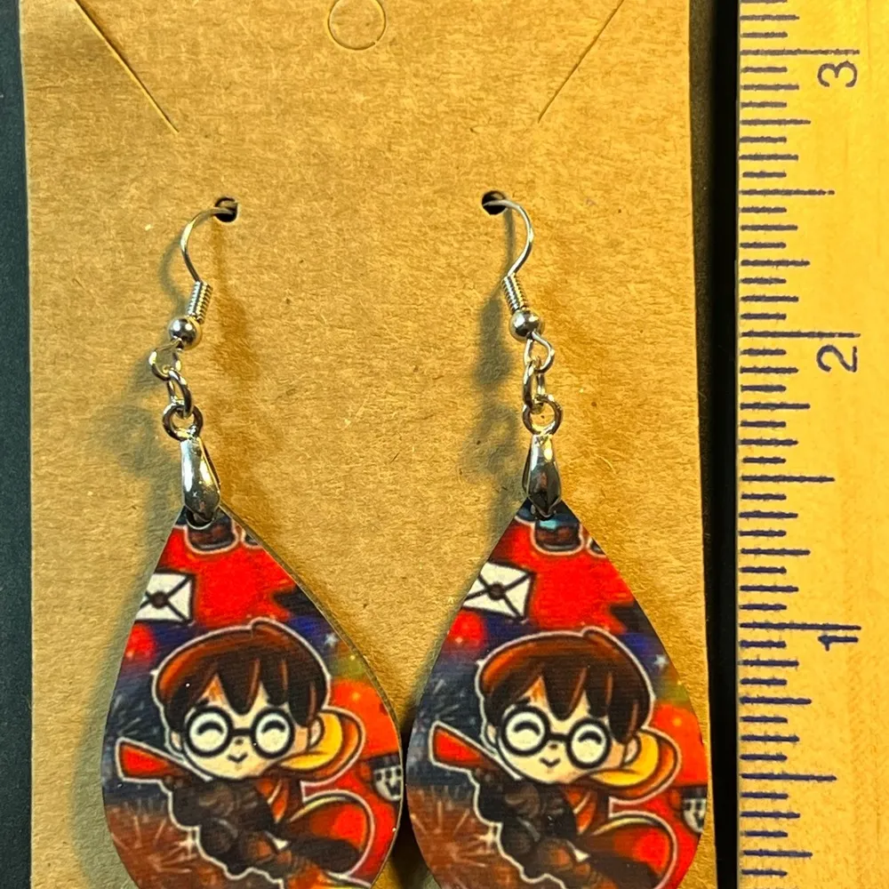 Harry Potter  Teardrop Dangle Earrings New - Image 3