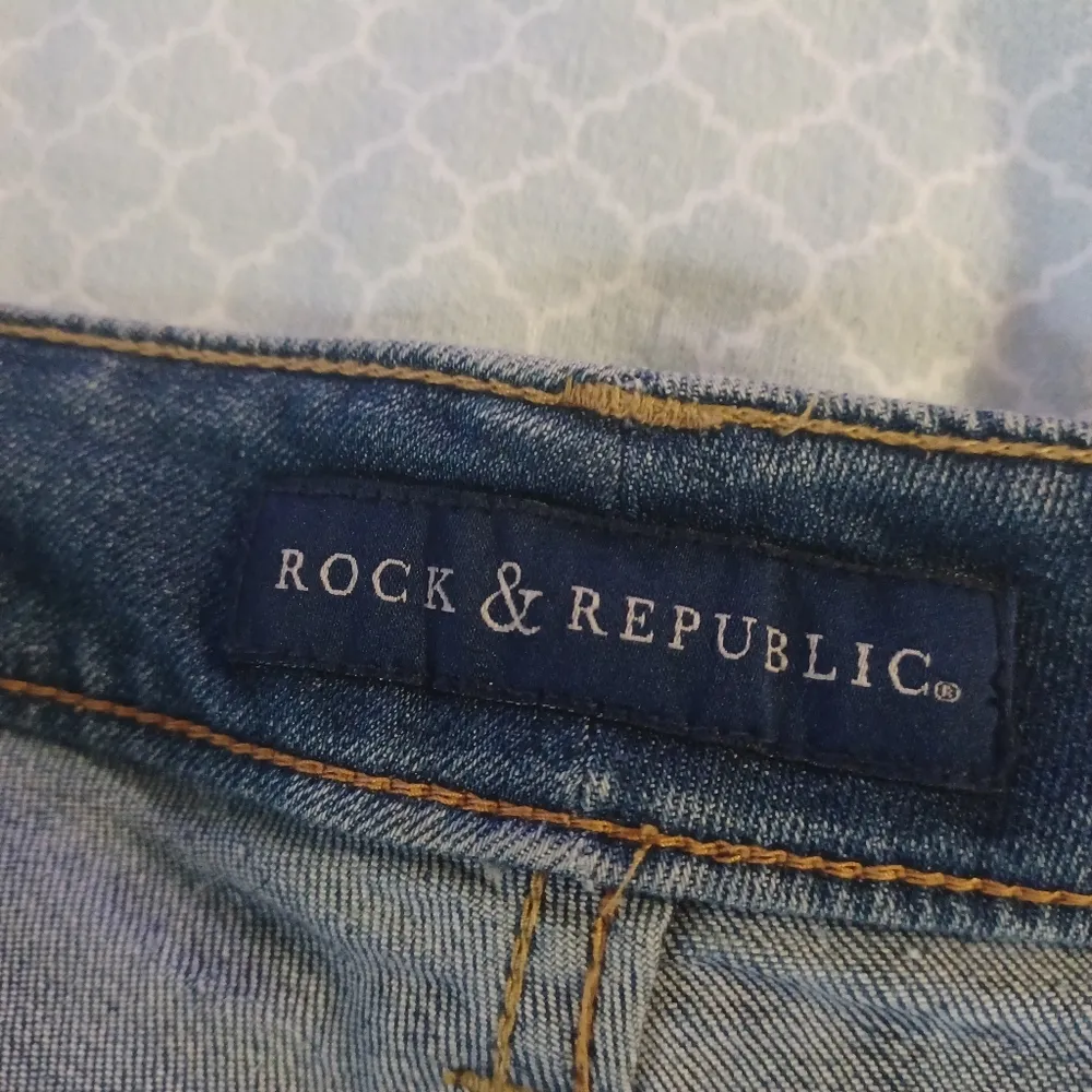 Rock & Republic womens 16 skinny jeans stretch.  No rips, tears, or stains. - Image 6