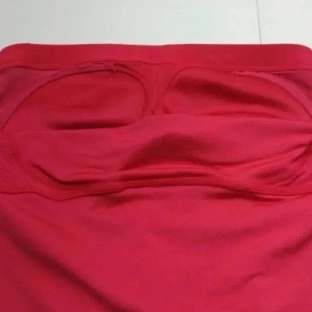 Nike sports top S - Image 16