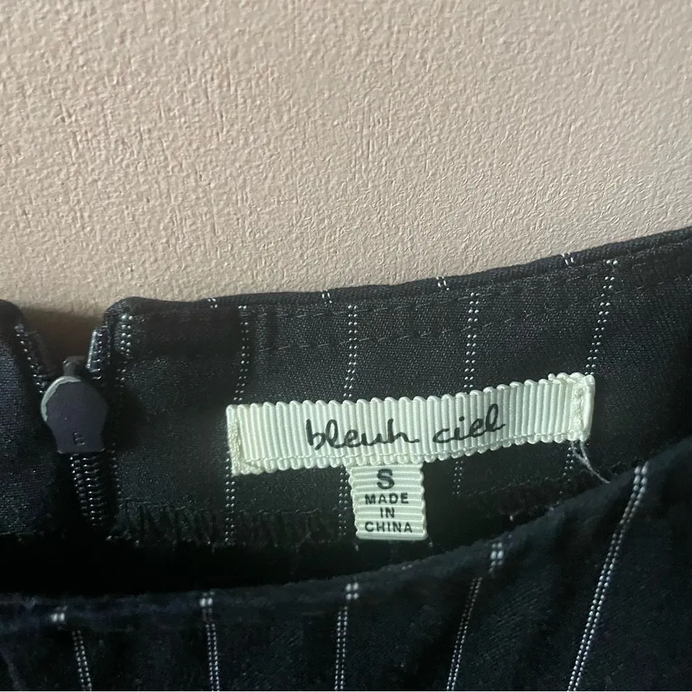 Bleuh Ciel Dark Navy Striped Cropped Wide Leg Jumpsuit Size S EUC - Image 5