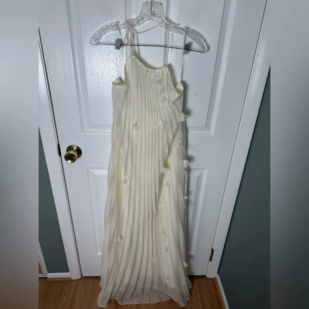 ELLIATT Emelia Floral Appliqué Pleated Georgette Halter Maxi Dress S - Image 3