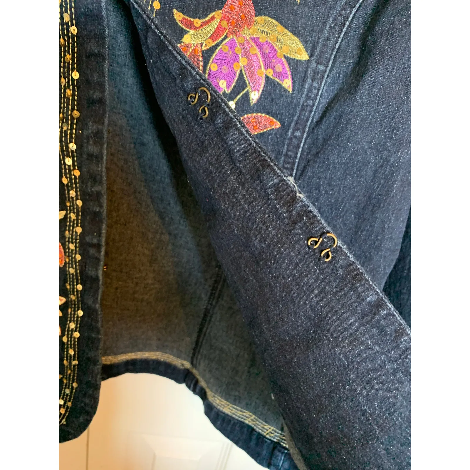 DG2 jacket by Diane Gilman size medium embroidered and beaded. Blue - Image 4