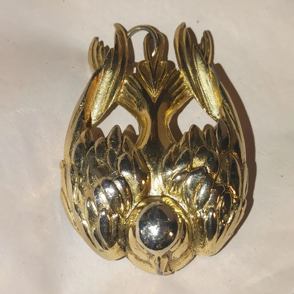 Lisner Peace Dove Pendant Vintage Gold Tone Phoenix Bird Textured Back Design Size 2 - Image 6