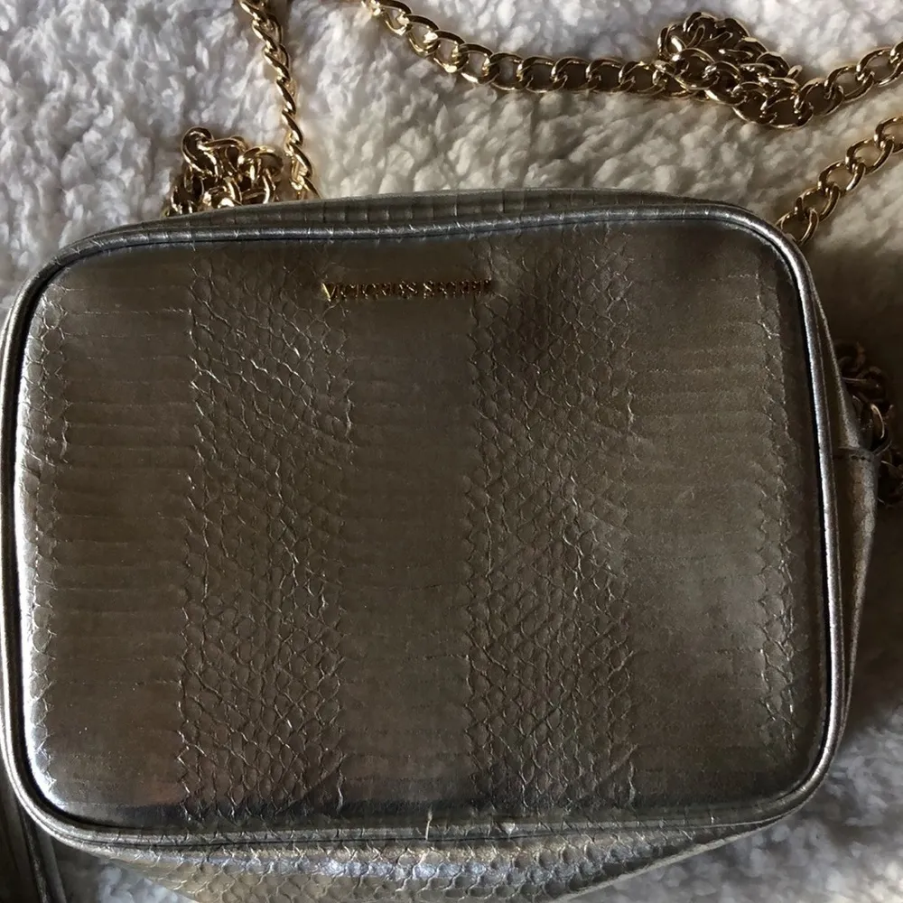 Victoria’s Secret hand bag/purse/crossbody bag faux leather bag club bag party​​ - Image 4