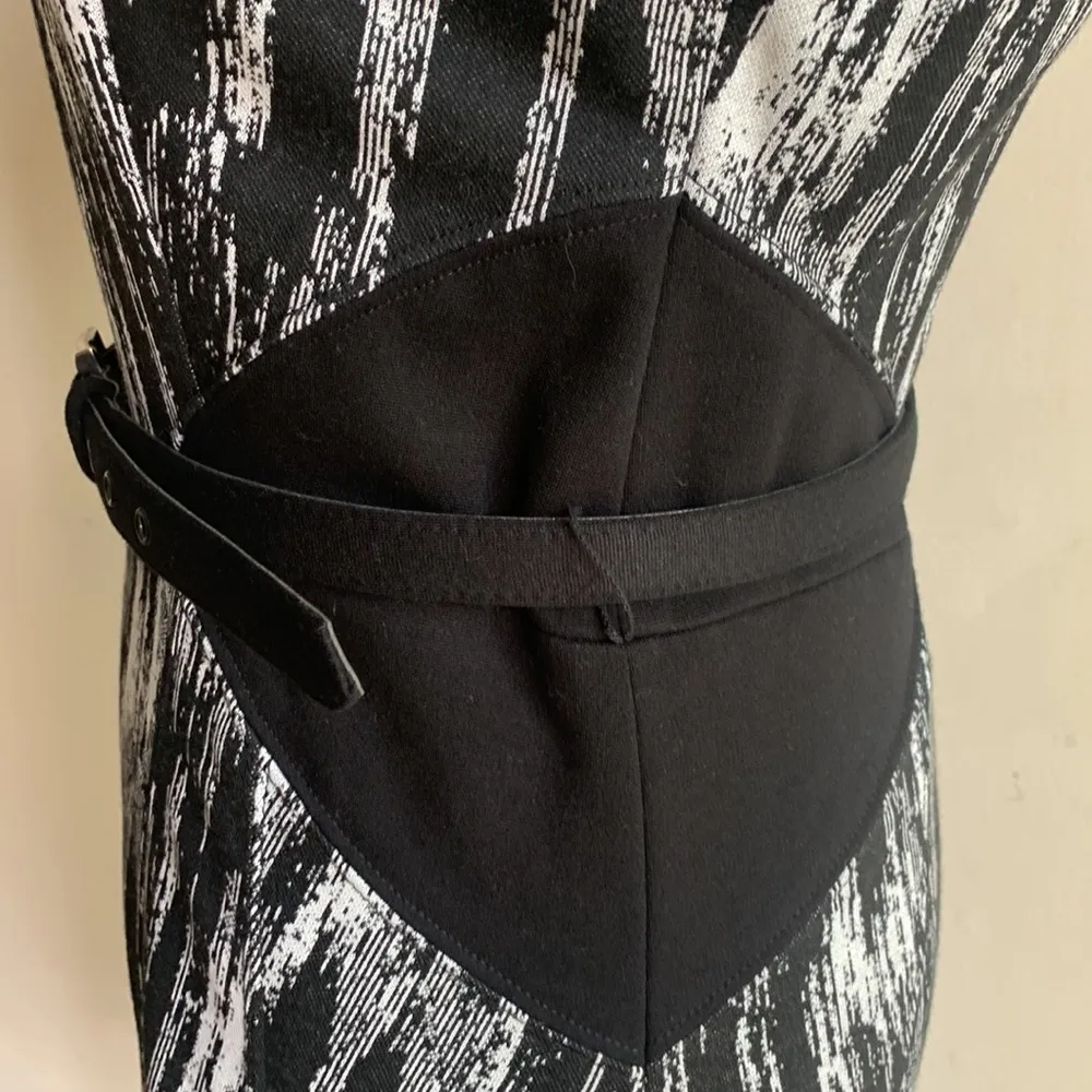 Cache Sleeveless Black White Shift Dress Sz 8 - Image 8