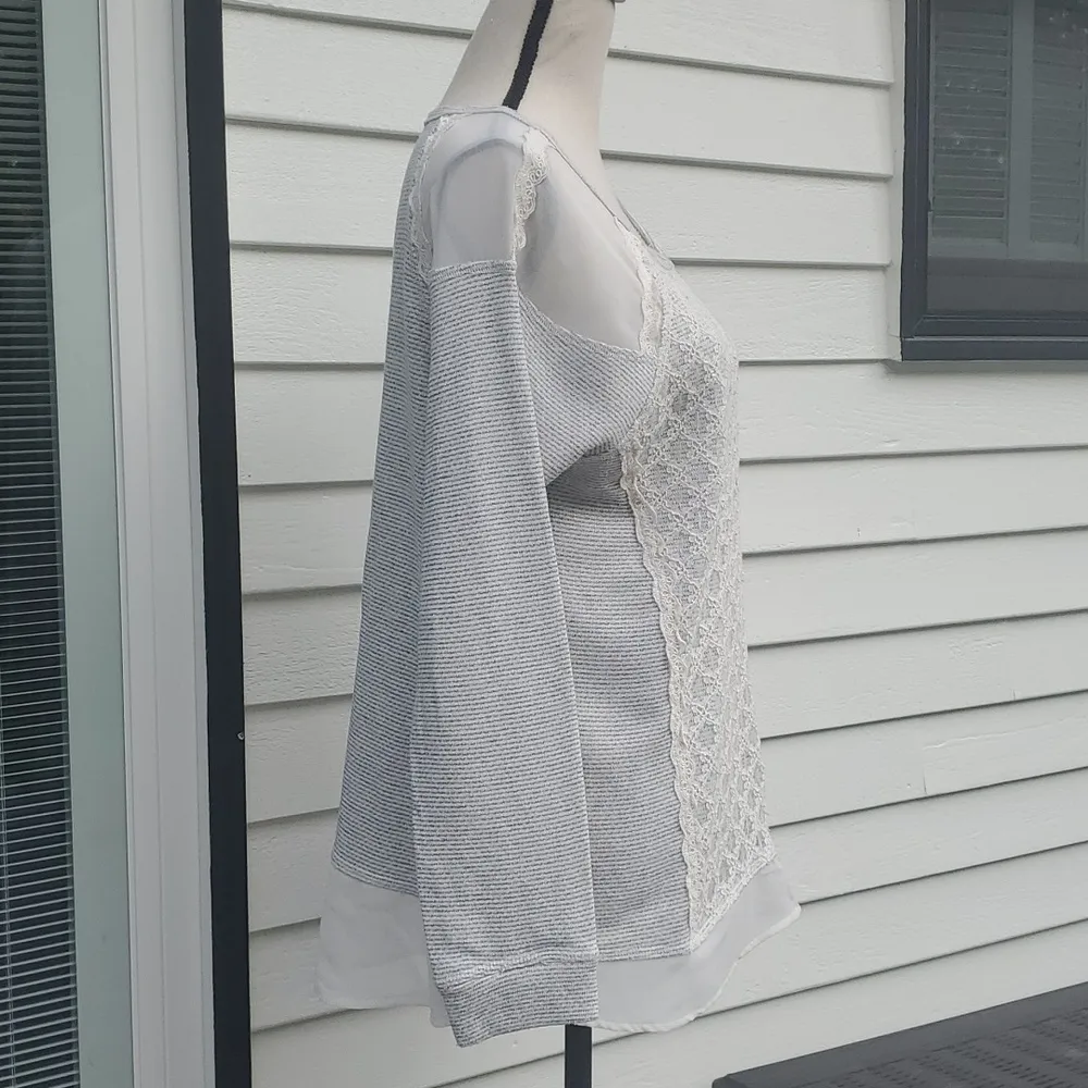 Maison Jules Lace Front Terry Sweatshirt - Image 4