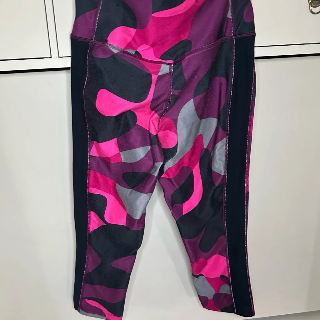 Nike Dri-Fit leggings size small - Image 3