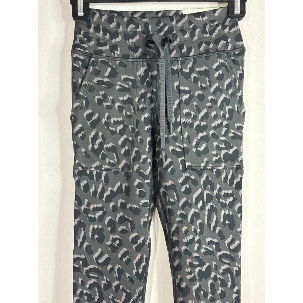 Offline By Aerie High Rise Tie Front Giraffe Pattern Black Gray Leggings XS‎ NWT - Image 3