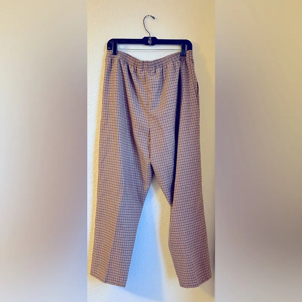 White Stag Plaid Ankle Pant - Image 5