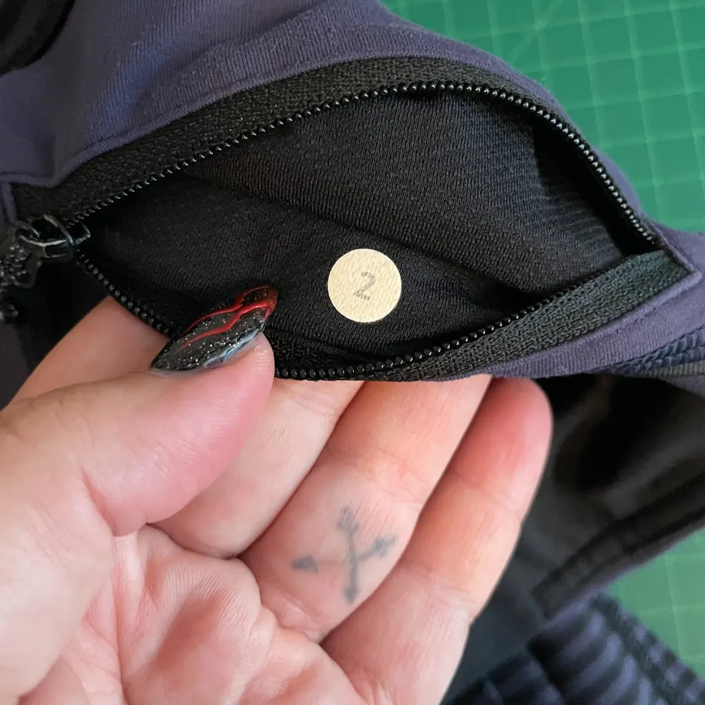 Lululemon Women 2 Pace Queen Tight Stripe Cadet Blue Black Athleisure Workout - Image 9