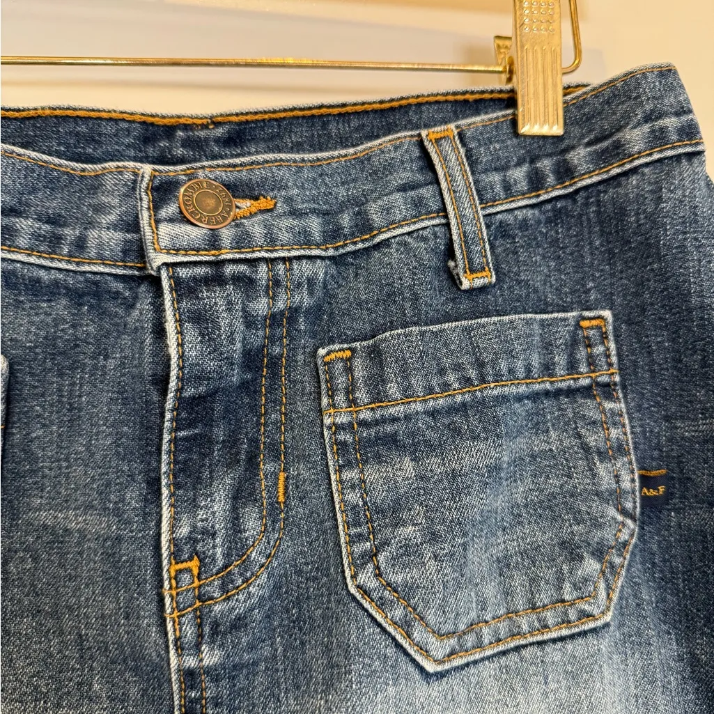 Abercrombie and Fitch Denim Blue Women's Skirt y2k vintage 90s - Image 3