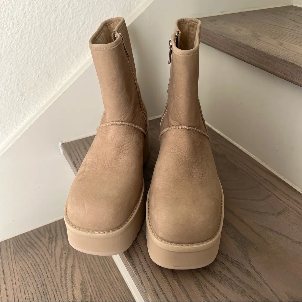 NWOB UGG Cityfunc Mid Platform Boots in MDSD Tan - Image 3