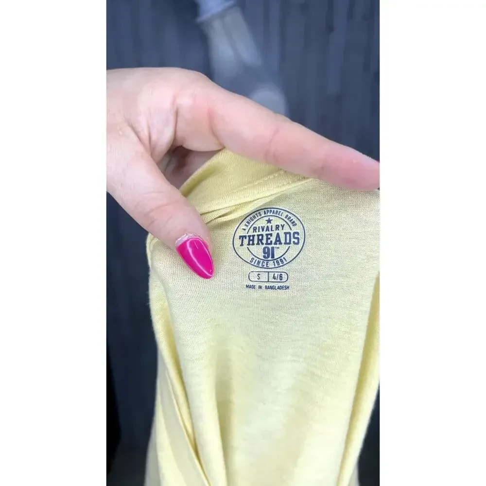 NWT Rivalry Threads Wake Forest NCAA‎ Women's V-Neck Tee Old Gold Size Small - Image 5