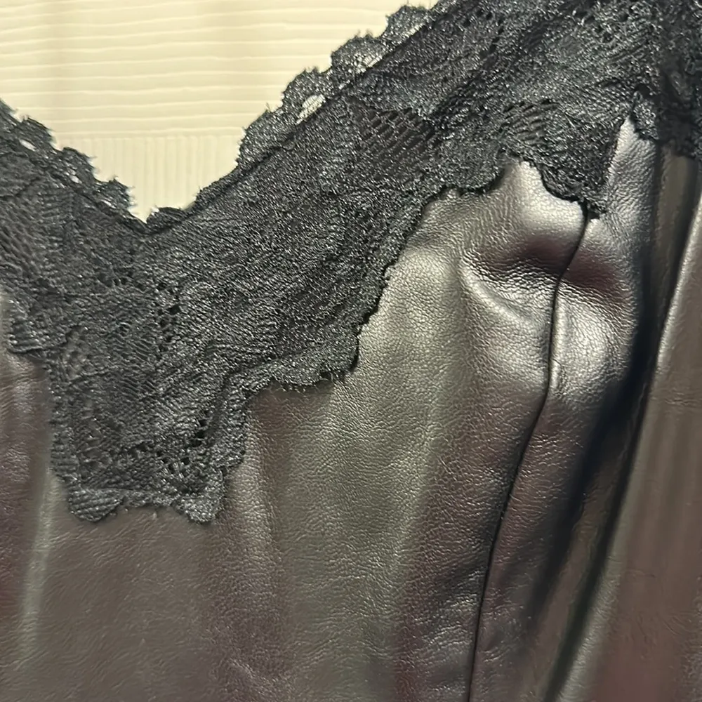 NWT Express Faux Leather and Lace Pleated Dress - Image 3