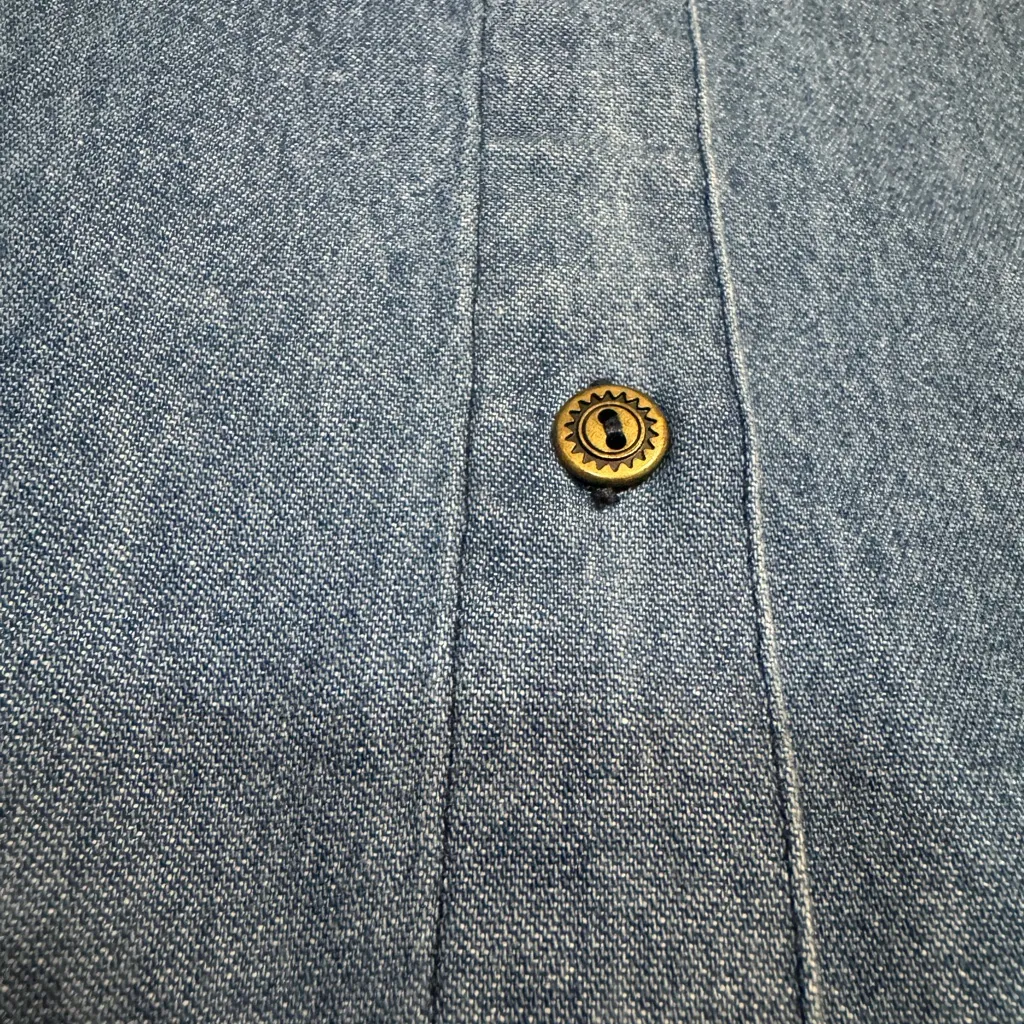 Toffee Apple Floral Embroidered Blue Button Down Shirt with Scalloped Sleeves Size L - Image 10