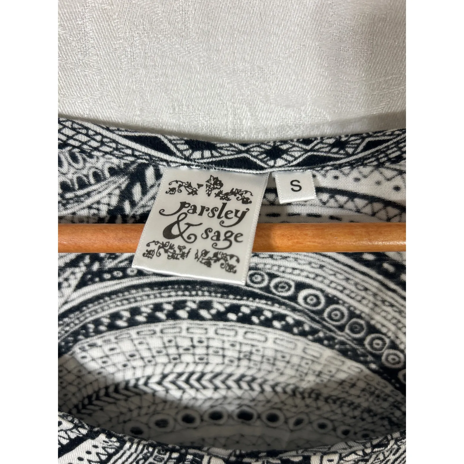 Parsley & Sage Top Small Black White Mixed Print Jersey Knit 3/4 Sleeve - Image 5