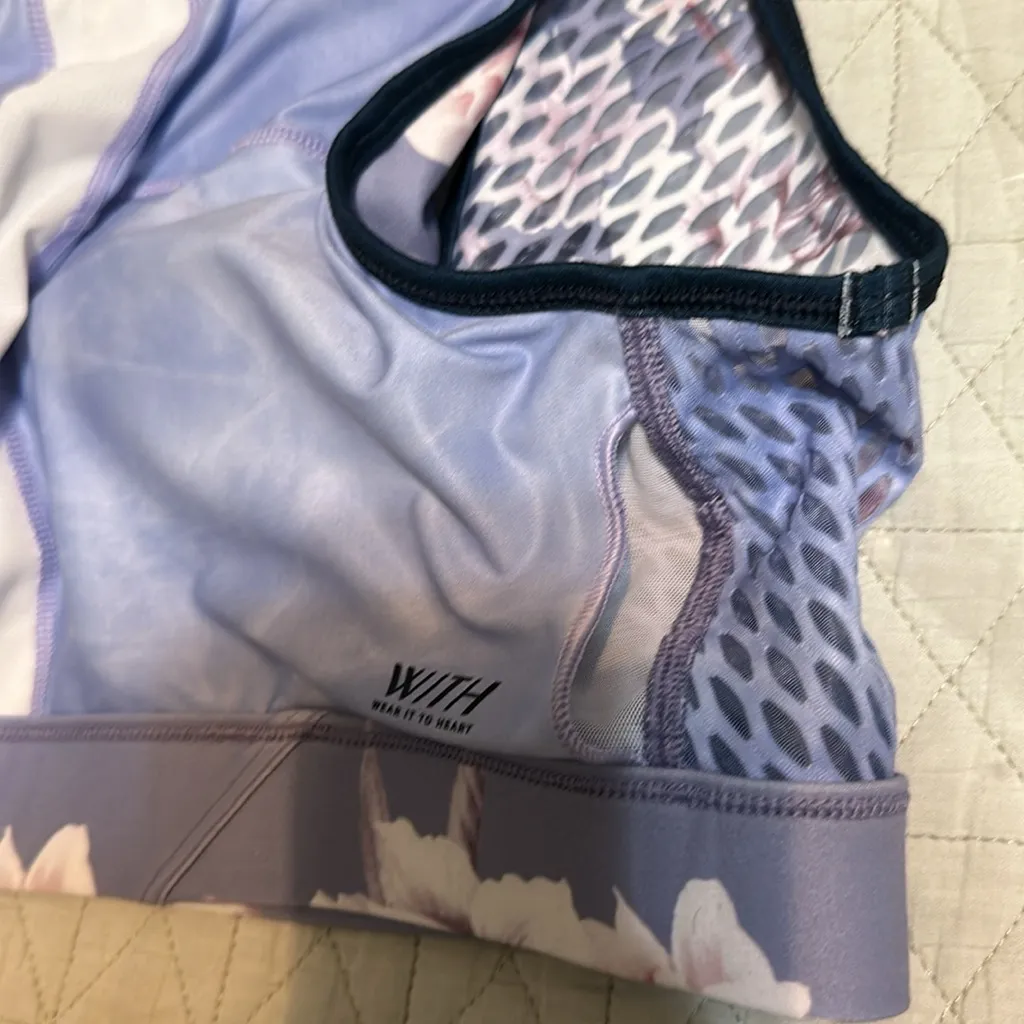 New with tags peloton wild Floral Sports bra - Image 8