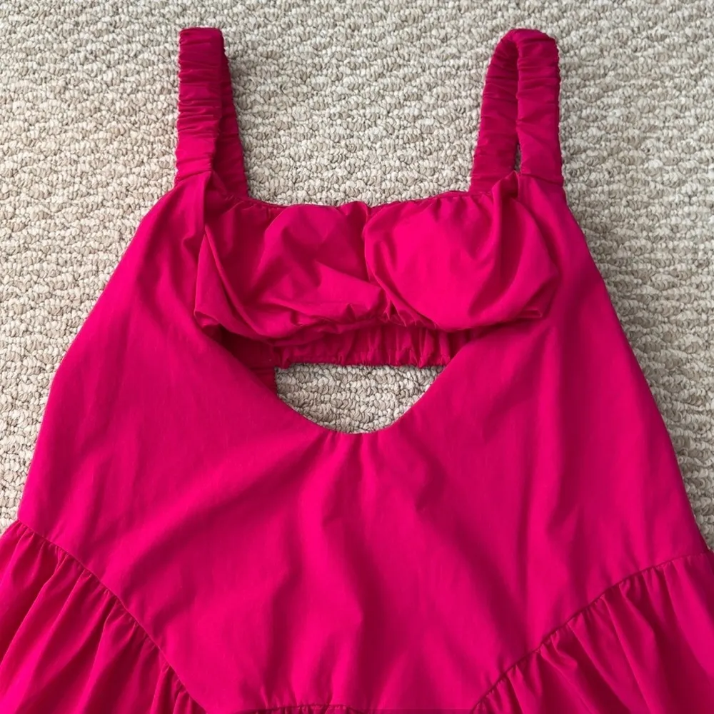 Pink Exercise Dress Size M - Image 4