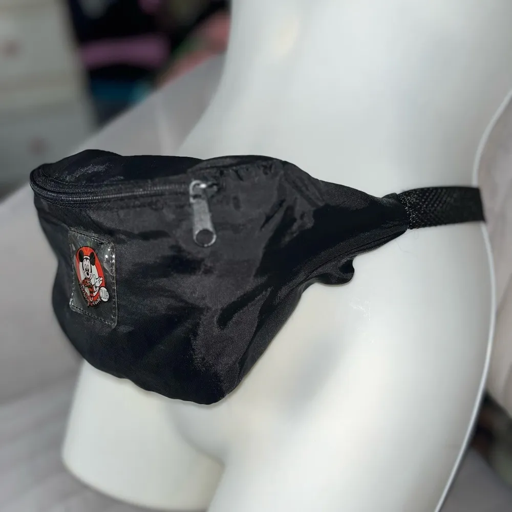 Disneys old school Fanny pack - Image 3