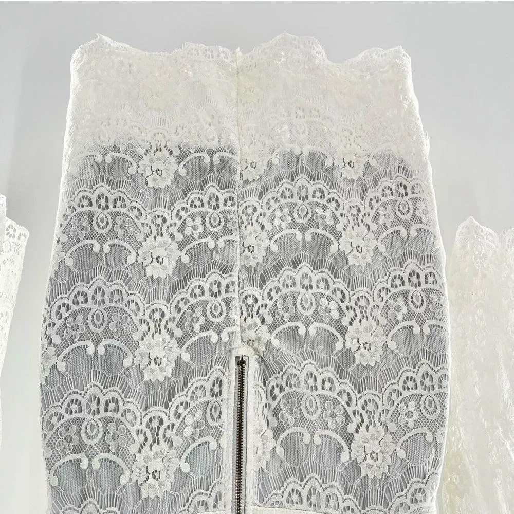 AKIRA White Lace Robe with Plunge Neckline - Image 8