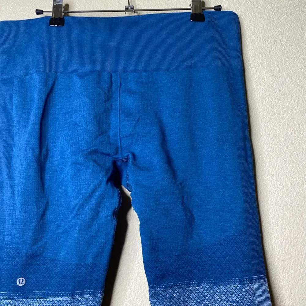 Lululemon Athletica Seamlessly Street Crop Legging Ombre Blue Ocean Size 10 - Image 7