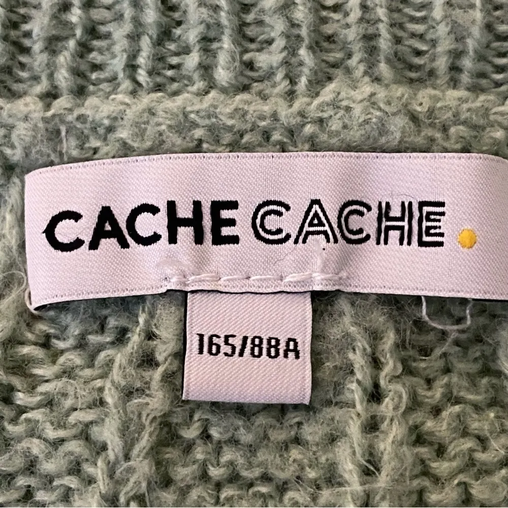 CACHE CACHE ultra soft and cozy cropped, button down sweater. Size Medium. EUC Green - Image 8