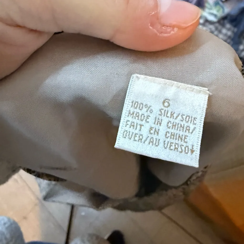 Dana Buchman Silk Snakeskin Button Back Shell Tank - Image 4