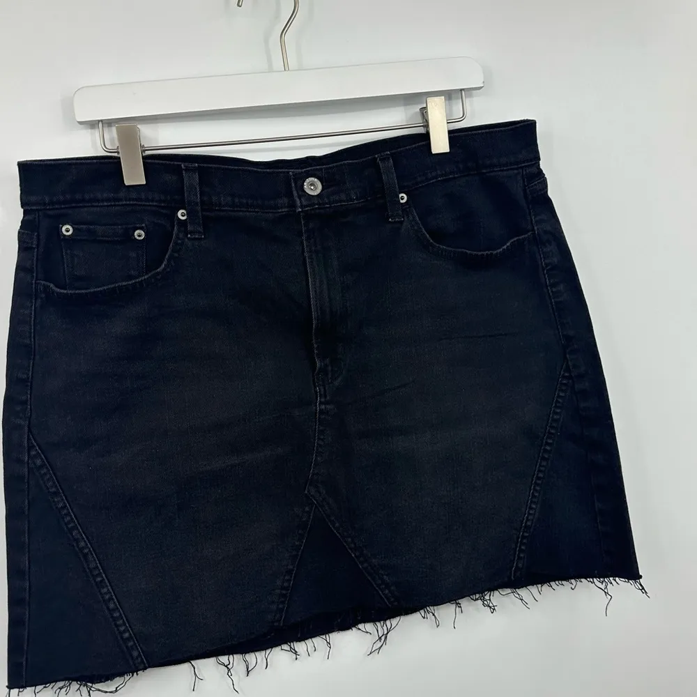 Arizona Jean Co Black Mini Skirt Size 13 - Image 2