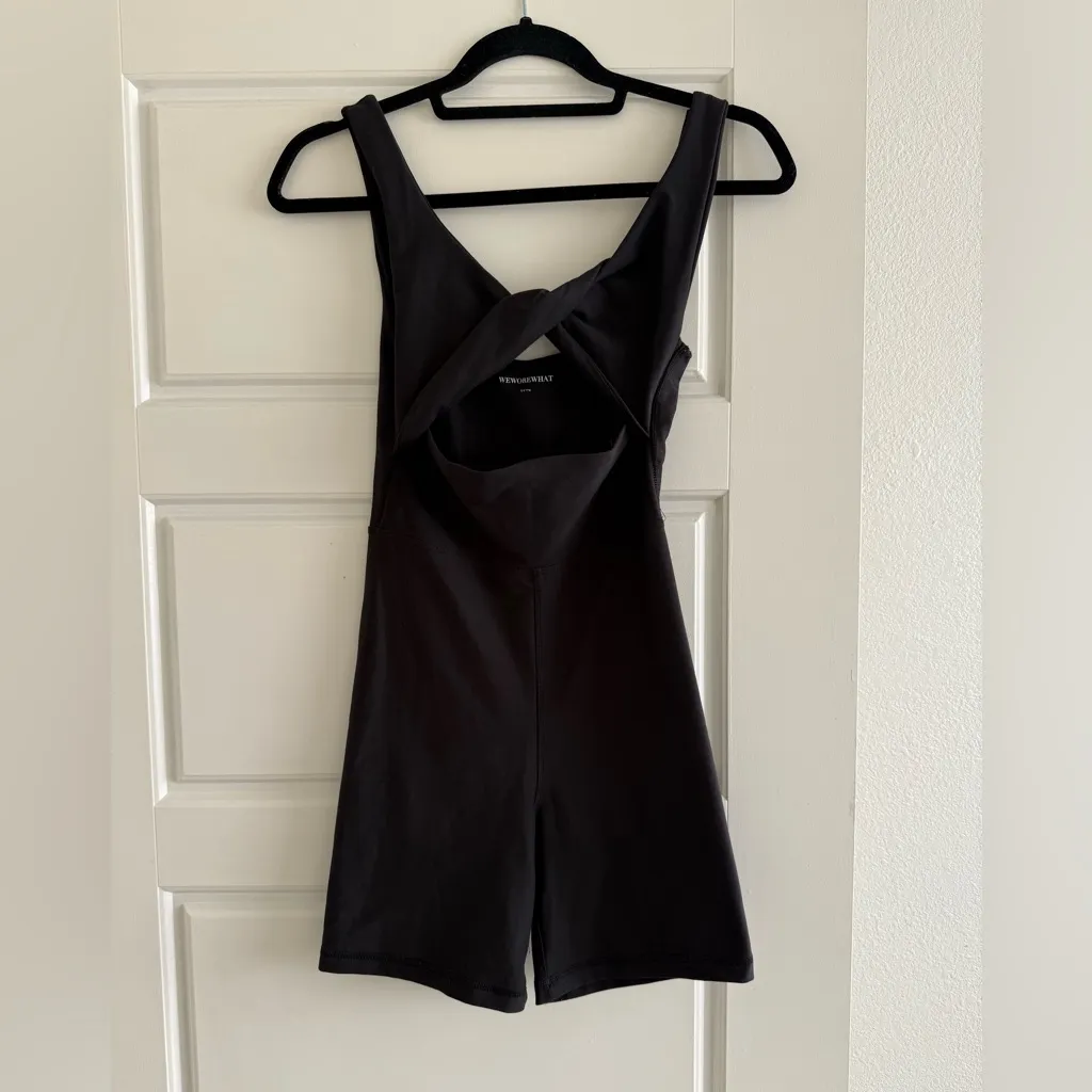 WeWoreWhat Black Active Romper Size XS - Image 2