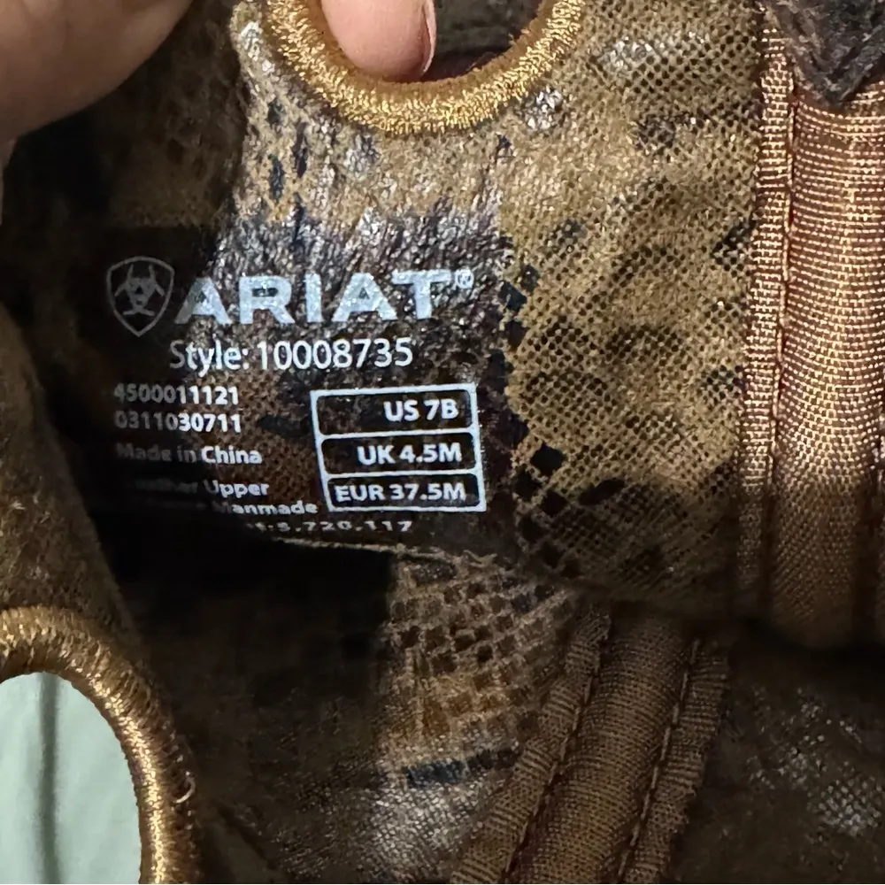 Ariat Rodeobaby Roundup Boots size 7 - Image 6