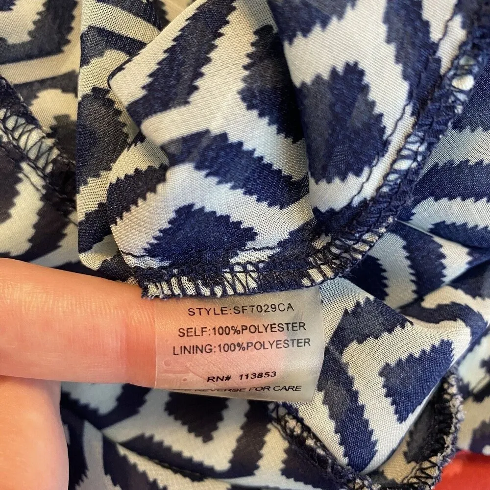 41 Hawthorn Geometric Print Blouse Copper Stud Accents Short Sleeve Size Small Blue - Image 7