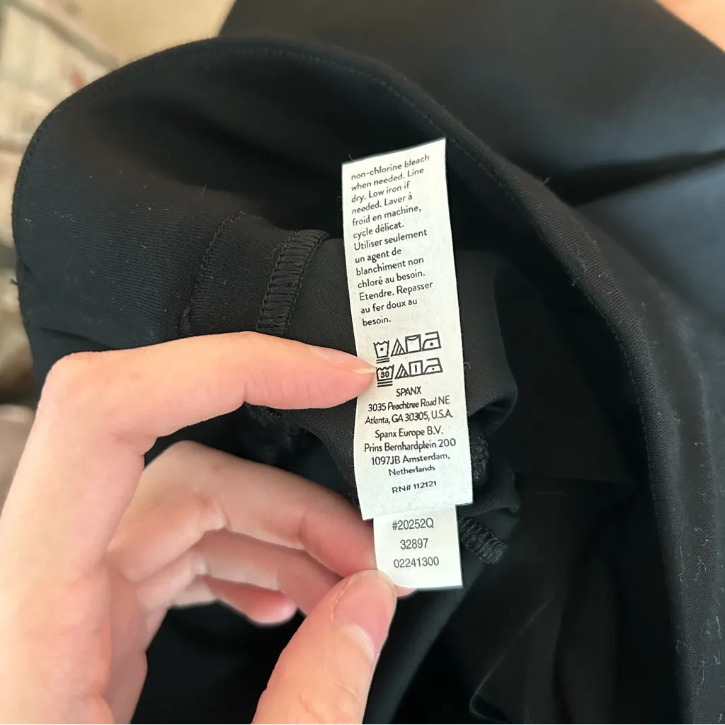 Spanx  Ponte Flare PerfectFit Pants Targeted Compression Black Small Petite - Image 7