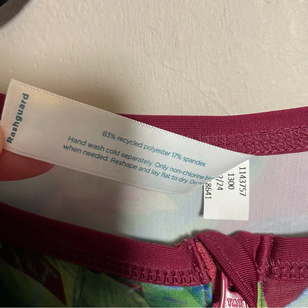 Swim by Cacique Rash guard Top Tropical bird pattern 1/4 Zip - Image 6