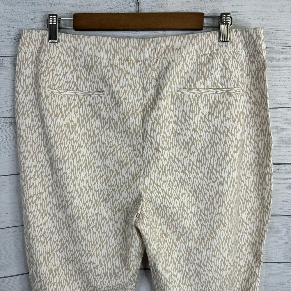 Nic+Zoe Womens size 16 Abstract Print Cream Cropped Trouser Pants - Image 6