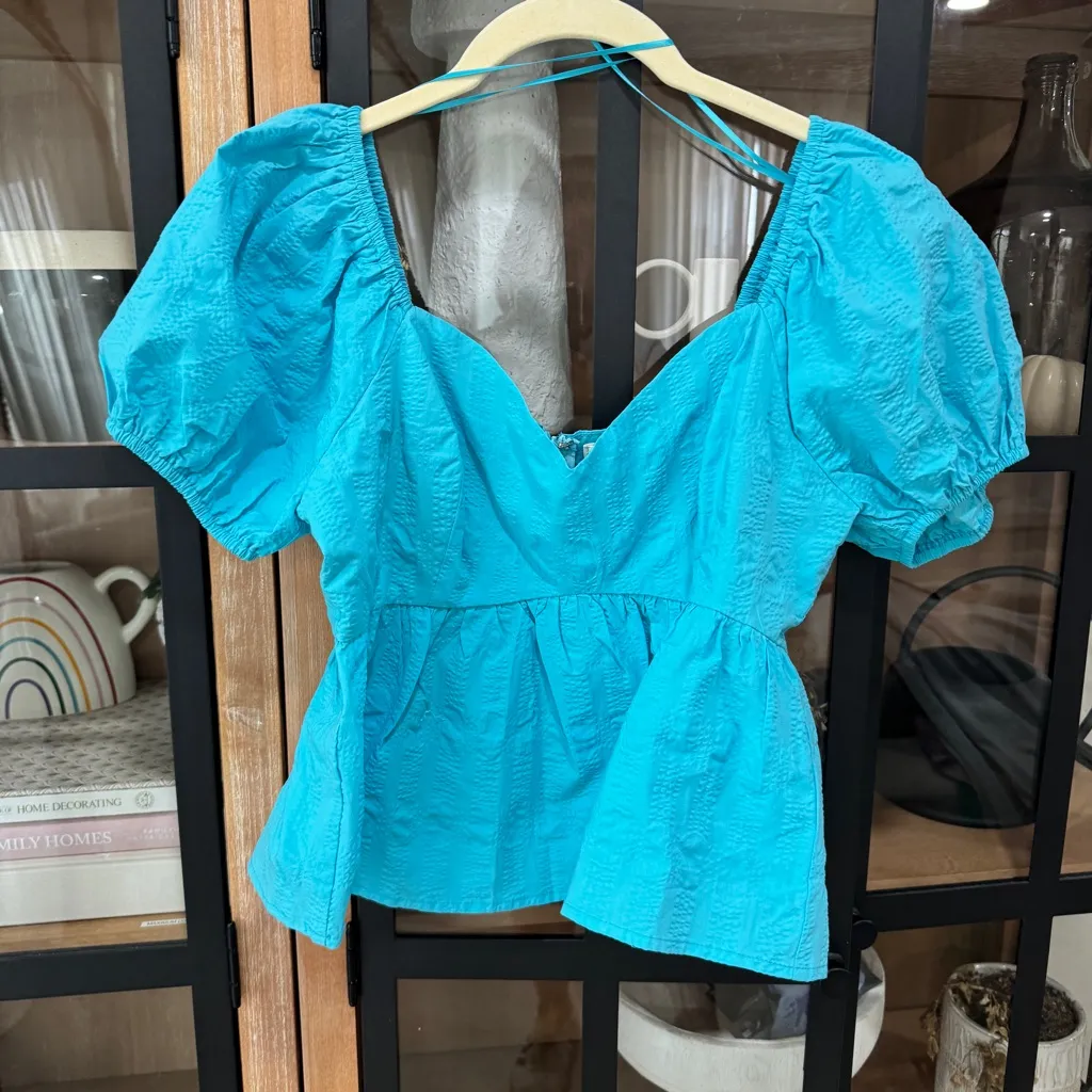 New Pants Store Babydoll blouse textured sky blue top square neck puff sleeves Size M - Image 2