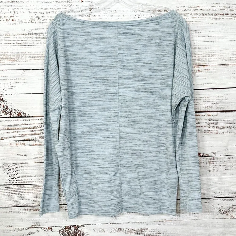 Athleta Essence Light Blue and Gray Flow Top, EUC, Size XS, MSRP $84 - Image 8