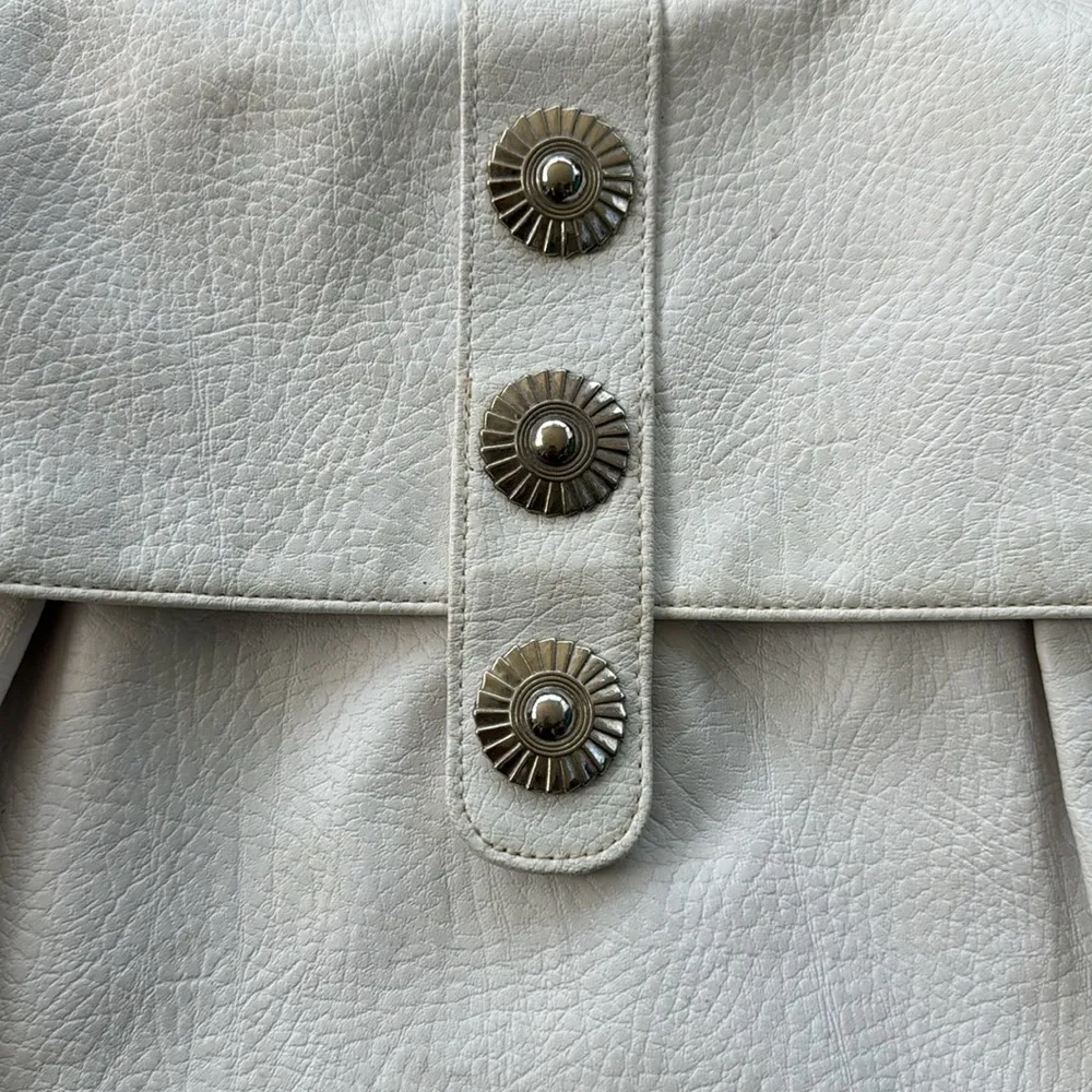 SM Co. Vintage Tote Handbag White - Image 2