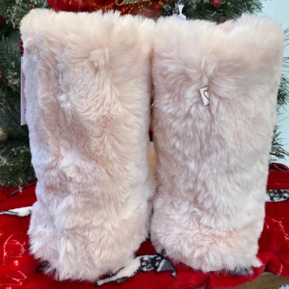 Women's LC Allover Faux Fur Boot Slipper - Image 3